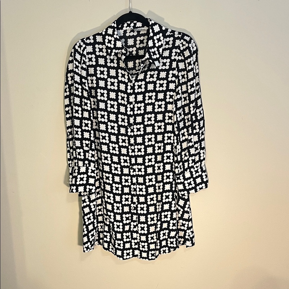 Zara Monochrome Geometric Blouse